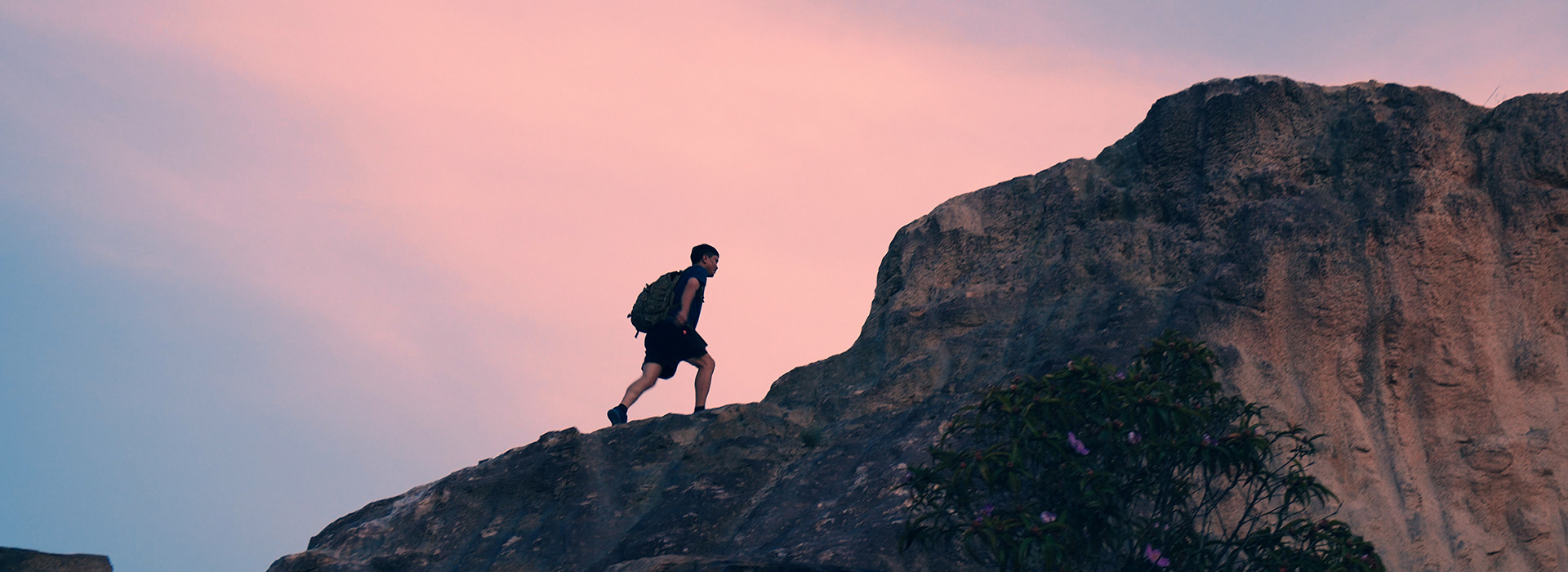 以我們的服務(wù)來(lái)贏(yíng)得顧客的滿(mǎn)意